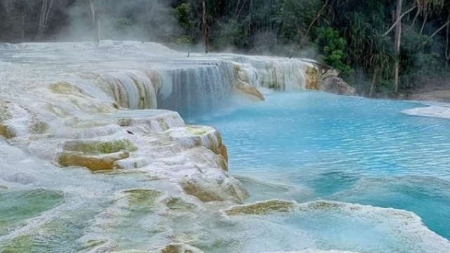 Keajaiban Salju Panas di Sumatera Utara